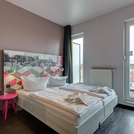 Meininger Hotel Berlin Alexanderplatz Ngoại thất bức ảnh
