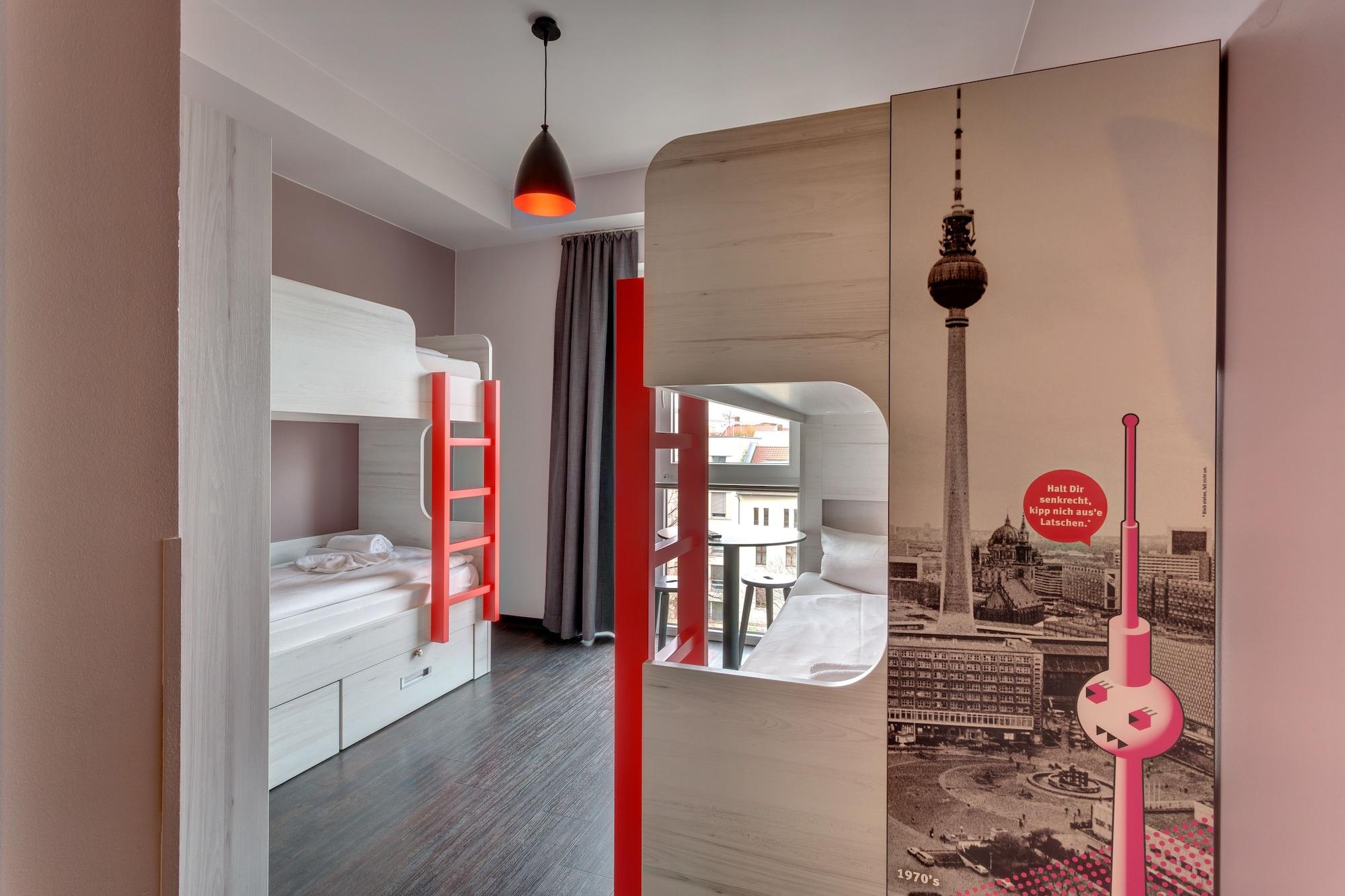 Meininger Hotel Berlin Alexanderplatz Ngoại thất bức ảnh