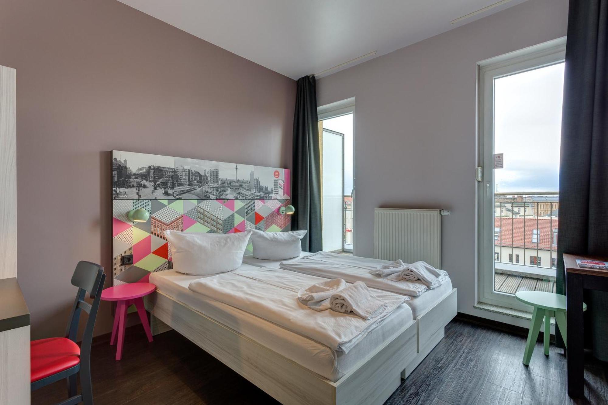 Meininger Hotel Berlin Alexanderplatz Ngoại thất bức ảnh