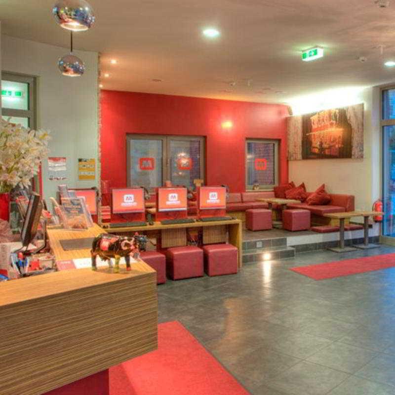 Meininger Hotel Berlin Alexanderplatz Ngoại thất bức ảnh