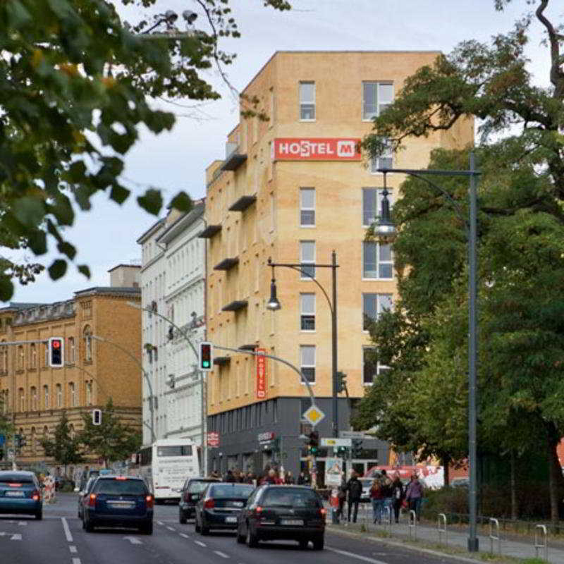 Meininger Hotel Berlin Alexanderplatz Ngoại thất bức ảnh