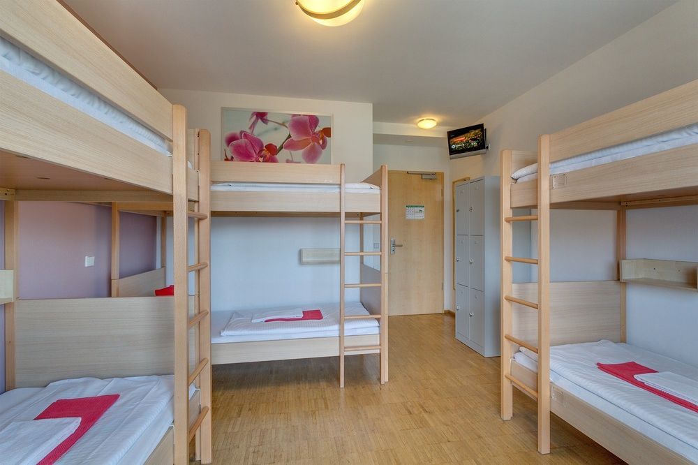 Meininger Hotel Berlin Alexanderplatz Ngoại thất bức ảnh