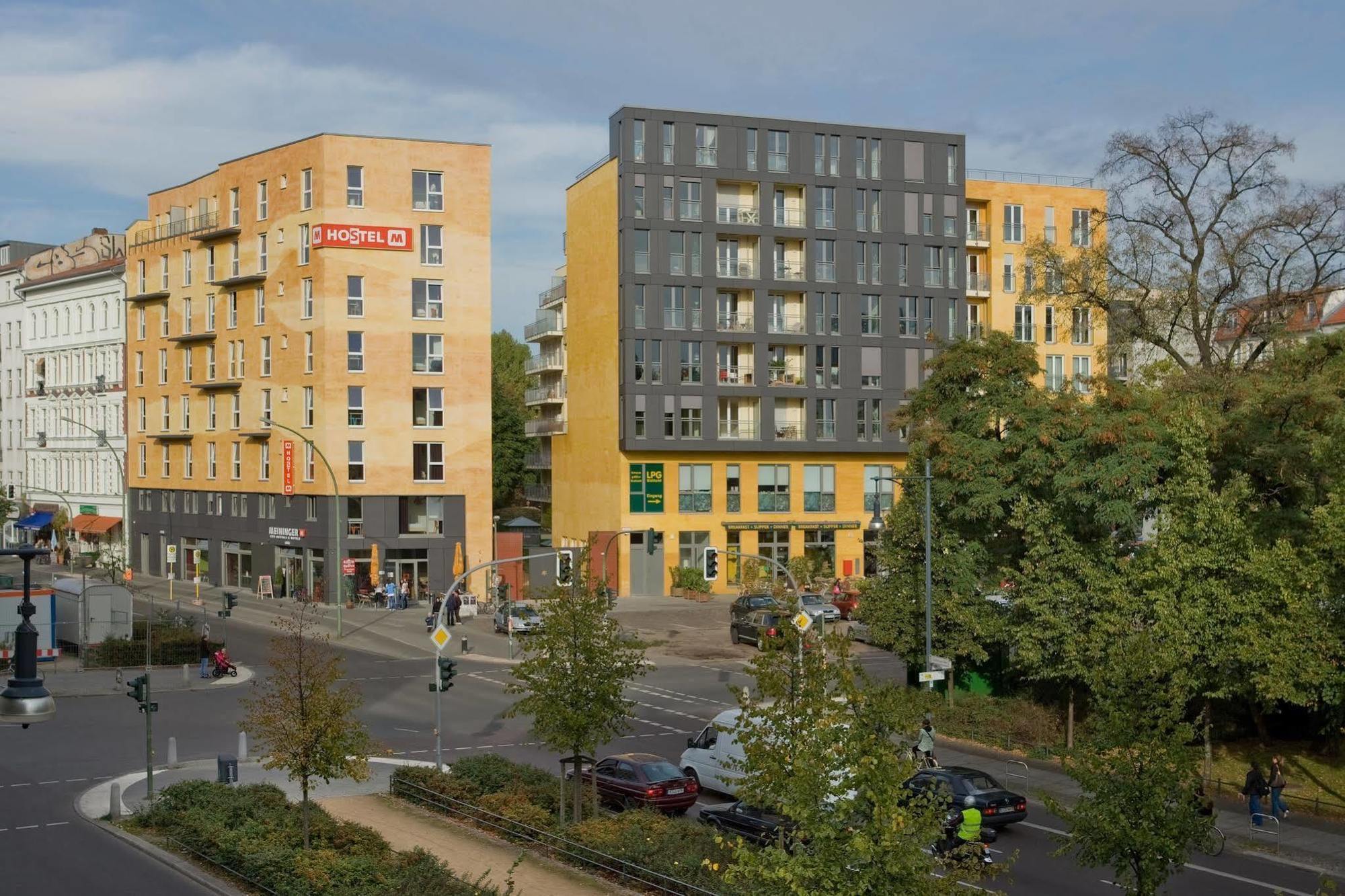 Meininger Hotel Berlin Alexanderplatz Ngoại thất bức ảnh