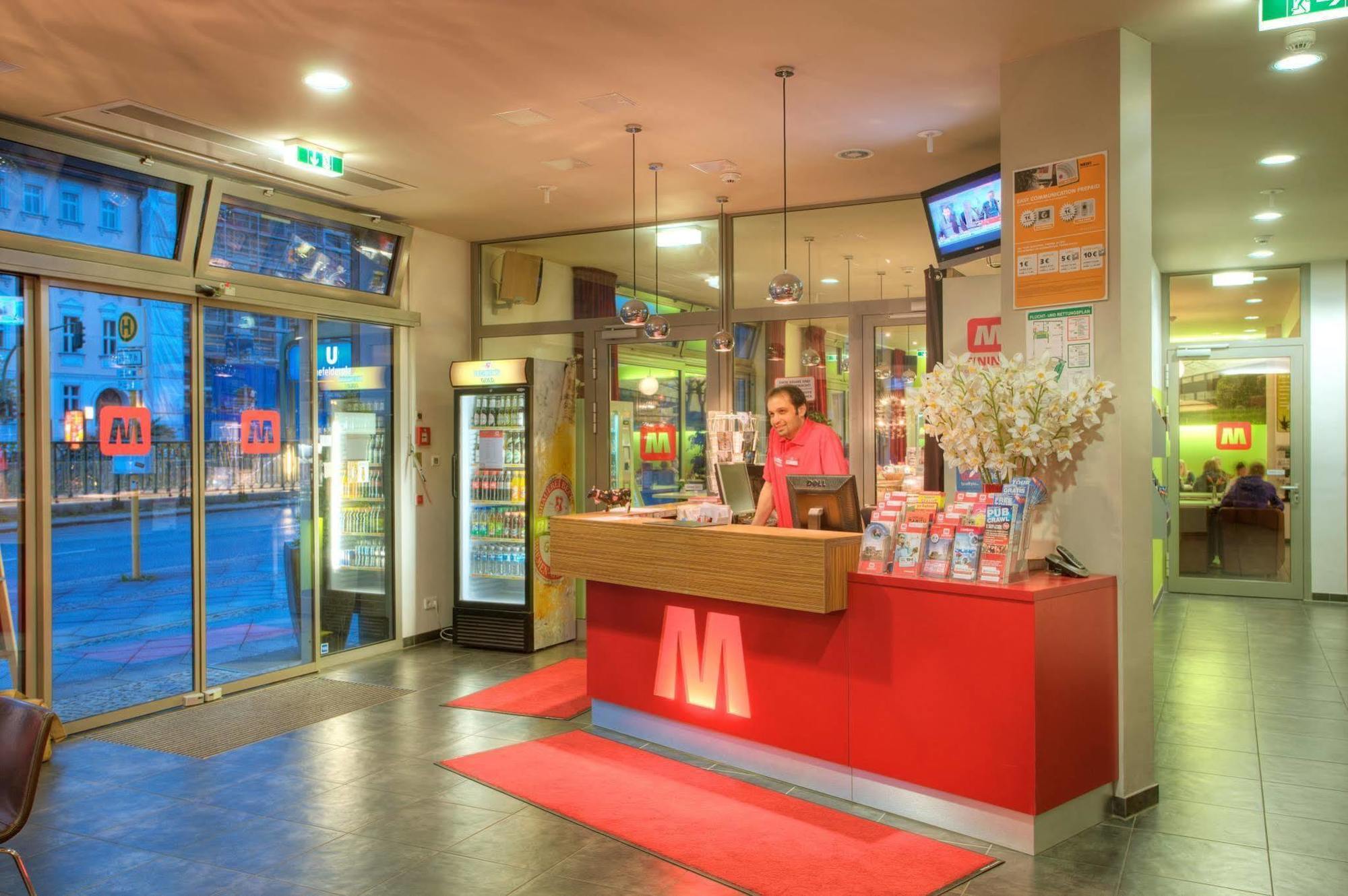 Meininger Hotel Berlin Alexanderplatz Ngoại thất bức ảnh