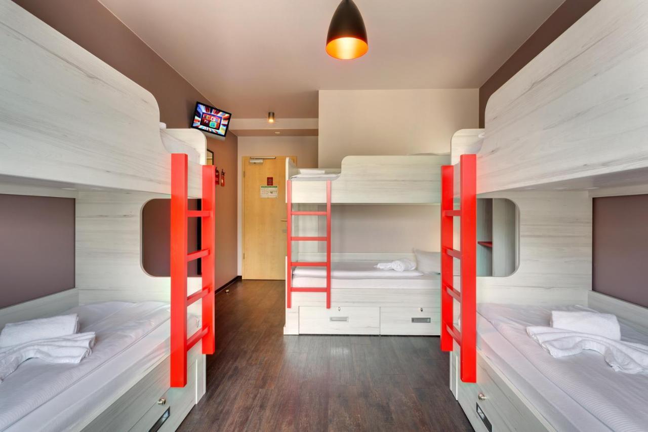 Meininger Hotel Berlin Alexanderplatz Ngoại thất bức ảnh